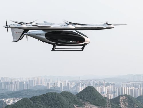峰飞航空携手京东物流完成全国首例吨级eVTOL春茶专线试点运输