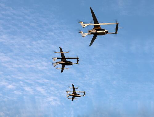峰飞完成全球首次吨级 eVTOL 多机编队飞行